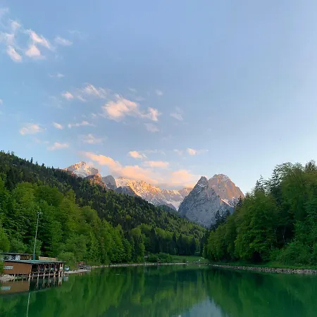 Seehaus Riessersee מלון